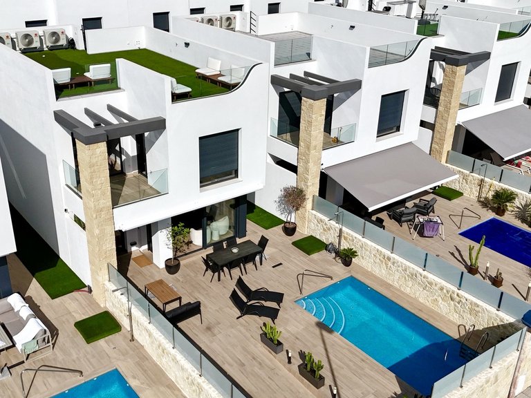 Villa for Sale in Costa Blanca Punta Prima, Alicante 2