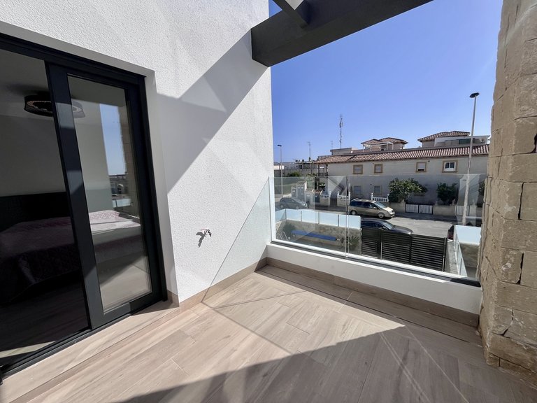 Villa for Sale in Costa Blanca Punta Prima, Alicante 14