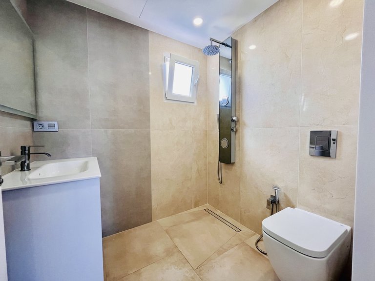 Villa for Sale in Costa Blanca Los Balcones, Alicante 16