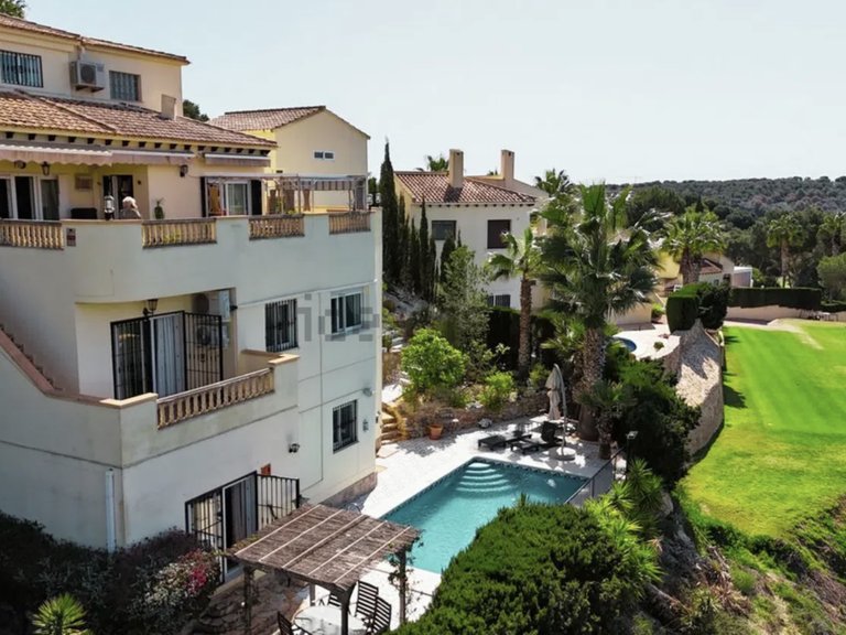 Villa for Sale in Orihuela, Alicante 1