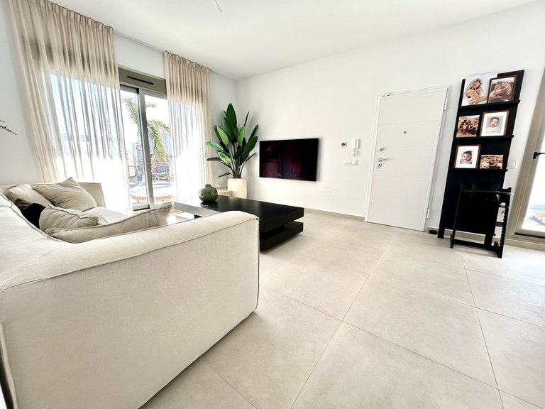 Villa for Sale in Inland San Miguel De Salinas, Alicante 4