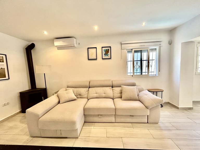 Villa for Sale in Villamartin, Alicante 8