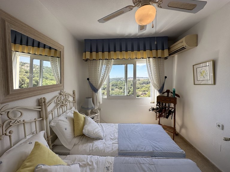 Villa for Sale in Las Ramblas, Alicante 28