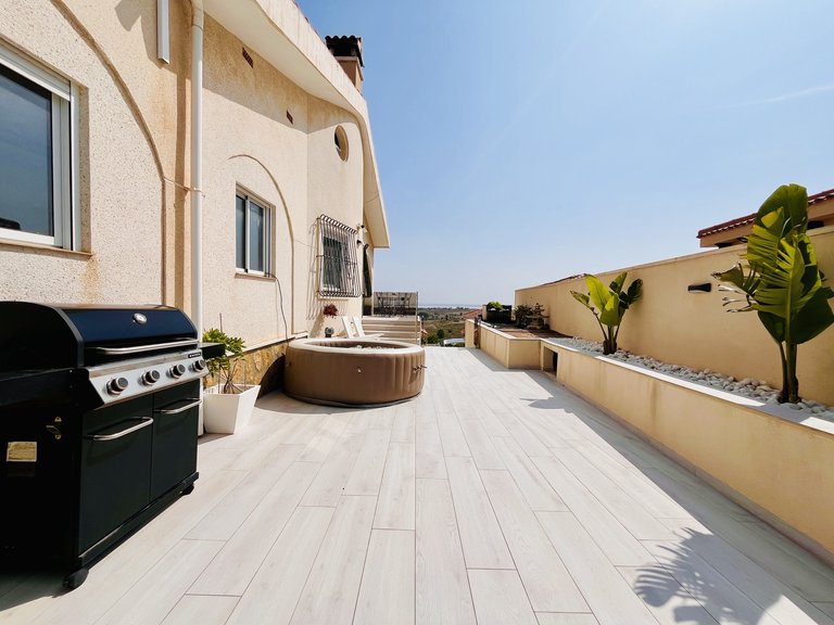 Villa for Sale in San Miguel De Salinas, Alicante 4