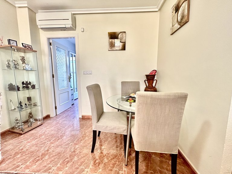 Apartment for Sale in La Zenia, Alicante 8