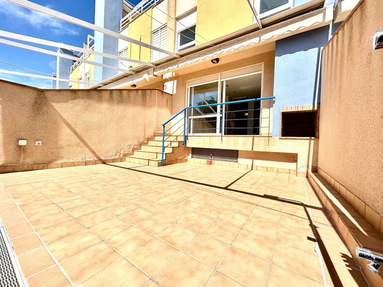 Town House for Sale in Costa Blanca Cabo Roig, Alicante 32