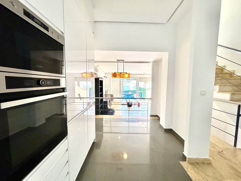 Town House for Sale in Costa Blanca Cabo Roig, Alicante 10