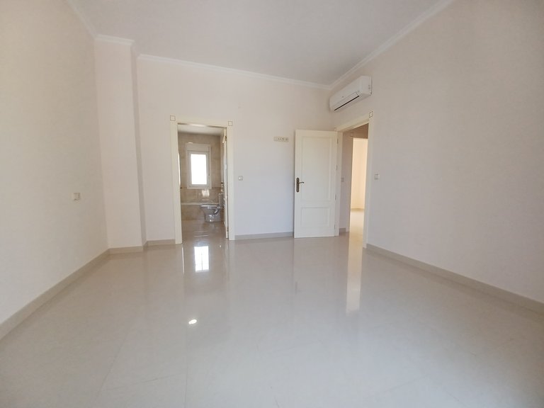 Villa for Sale in Cabo Roig, Alicante 24