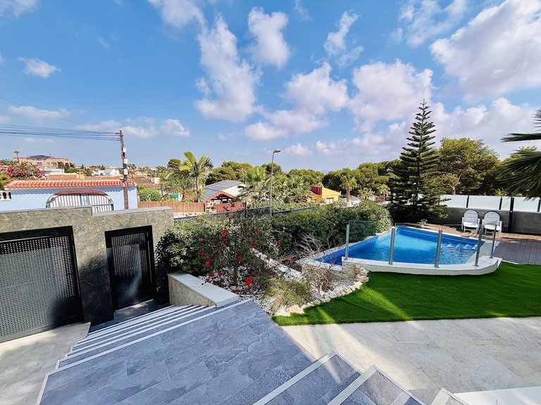 Villa for Sale in Costa Blanca Los Balcones, Alicante 27