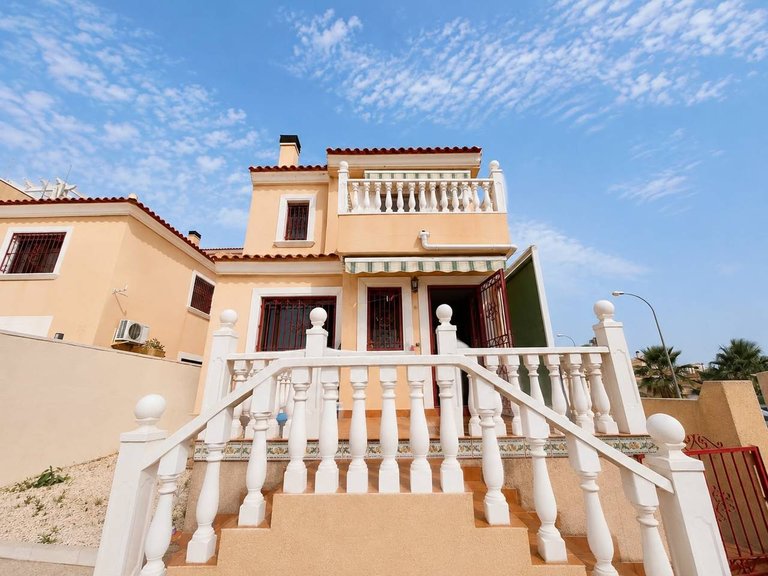Villa for Sale in Costa Blanca Villamartin, Alicante 20