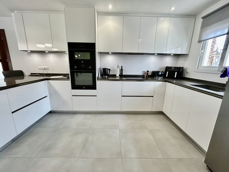 Villa for Sale in Costa Blanca Cabo Roig, Alicante 10