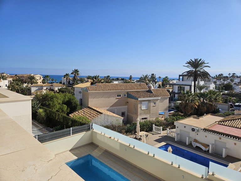 Villa for Sale in La Zenia, Alicante 30