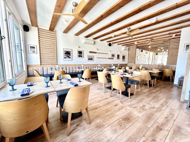 Commercial for Sale in Costa Blanca Cabo Roig, Alicante 13