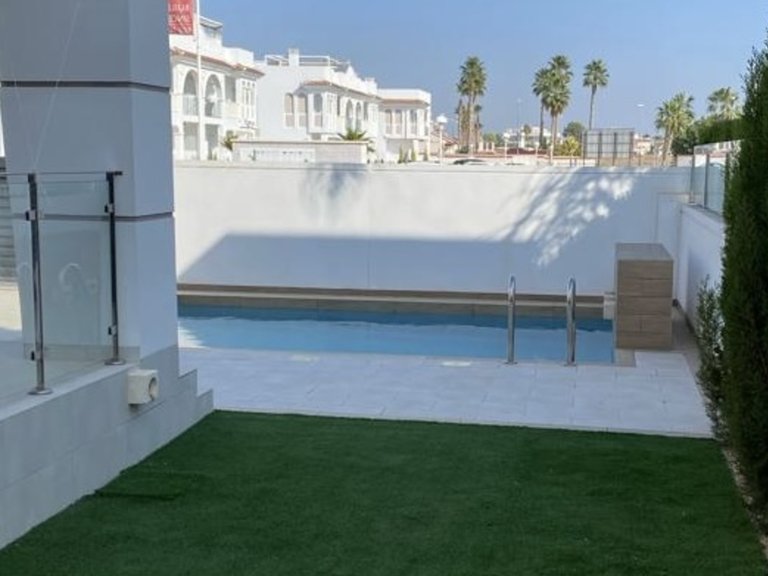 Villa for Sale in Ciudad Quesada, Alicante 10