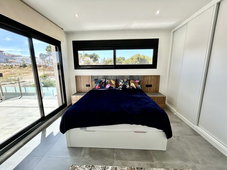 Villa for Sale in Costa Blanca Villamartin, Alicante 13