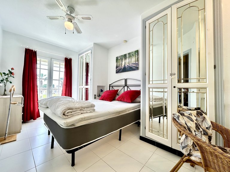 Apartment for Sale in Los Altos, Alicante 18