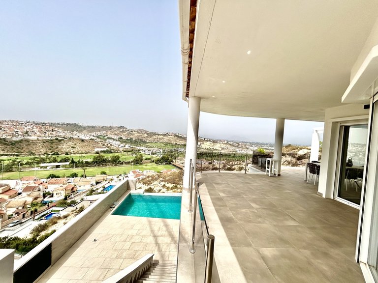 Villa for Sale in Rojales, Alicante 2