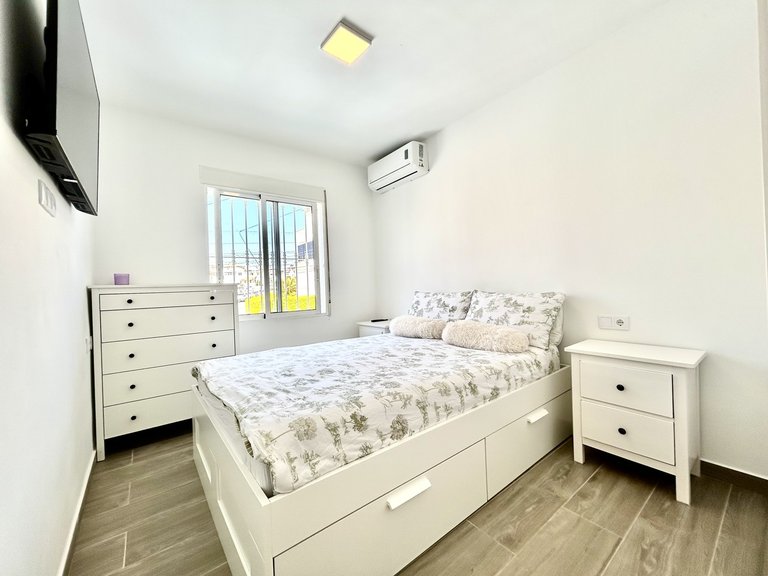 Villa for Sale in Costa Blanca Villamartin, Alicante 9