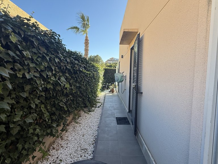 Villa for Sale in Costa Blanca La Zenia, Alicante 37