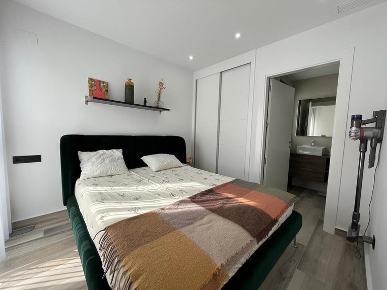 Villa for Sale in Los Balcones, Los Balcones, Torrevieja, Alicante 8