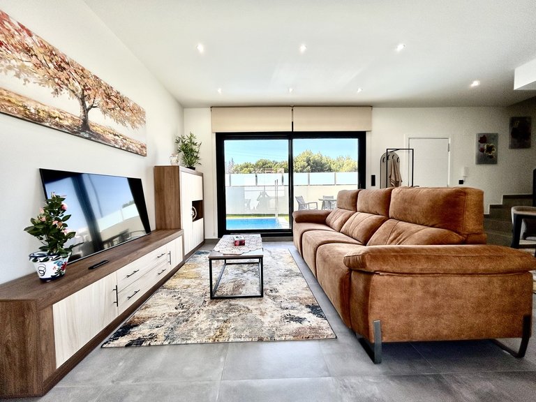Villa for Sale in Costa Blanca Villamartin, Alicante 5