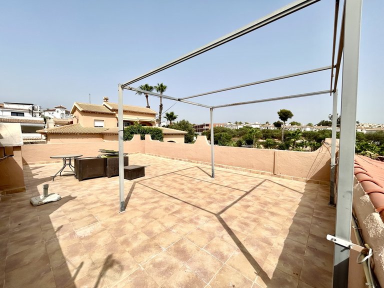Villa for Sale in Villamartin, Alicante 24