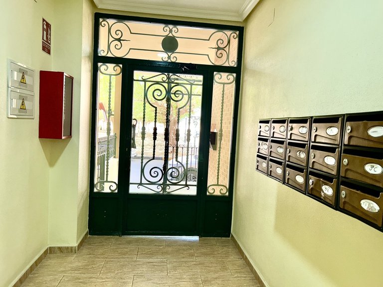Apartment for Sale in Almoradi, Alicante 38