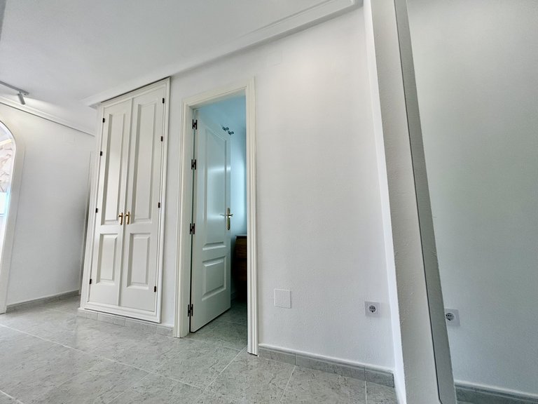 Apartment for Sale in Villamartin, Alicante 19