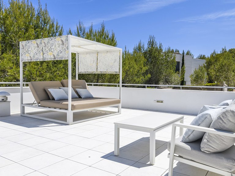 Villa for Sale in Las Colinas Golf Resort, Alicante 10