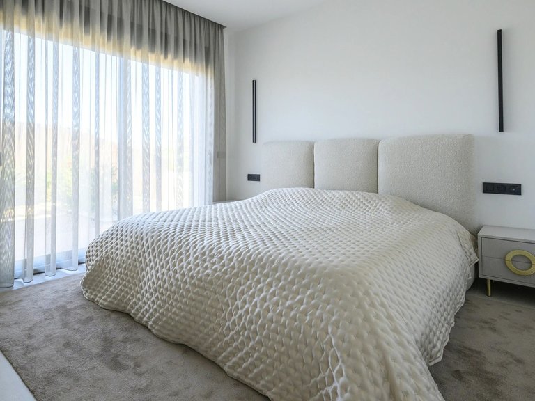 Villa for Sale in Las Colinas Golf Resort, Las Colinas Golf, Alicante 11