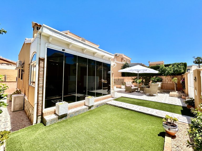 Villa for Sale in Costa Blanca Los Balcones, Alicante 2