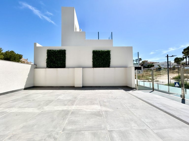 Villa for Sale in Costa Blanca Villamartin, Alicante 19