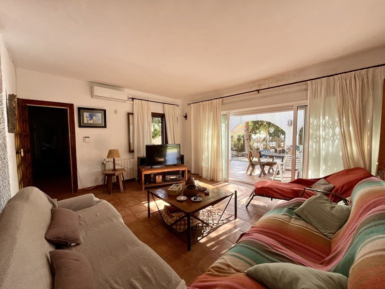 Villa for Sale in Cabo Roig, Alicante 20