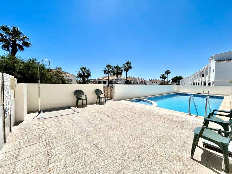 Town House for Sale in Costa Blanca La Zenia, Alicante 35