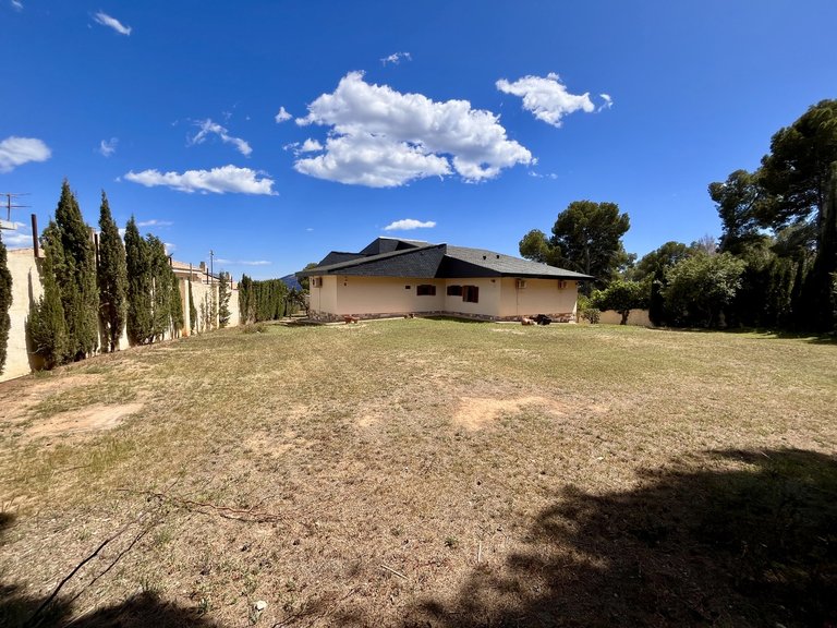 Villa for Sale in La Nucia, Alicante 45