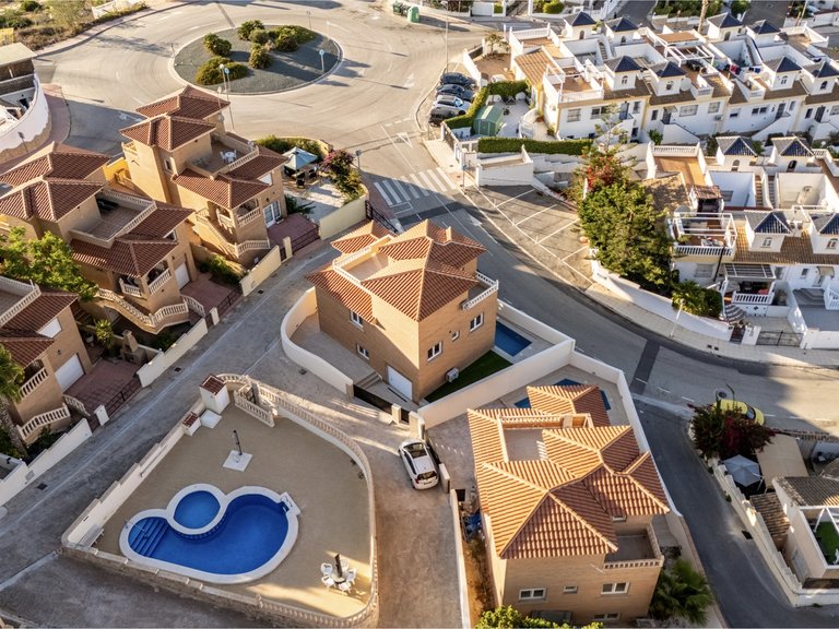 Villa for Sale in Cuidad Quesada, Ciudad Quesada, Alicante 1