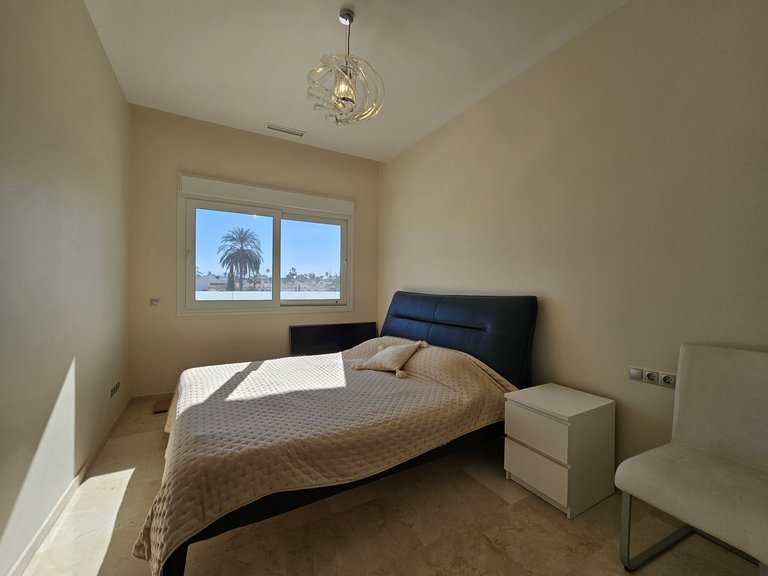 Villa for Sale in Costa Blanca La Zenia, Alicante 16