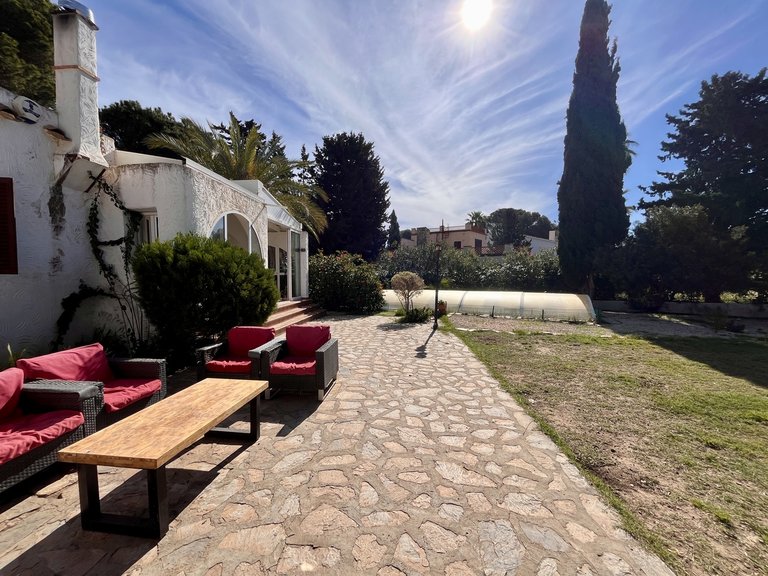 Villa for Sale in Cabo Roig, Alicante 4