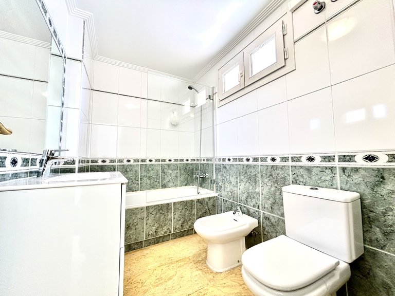 Town House for Sale in Costa Blanca Cabo Roig, Alicante 21