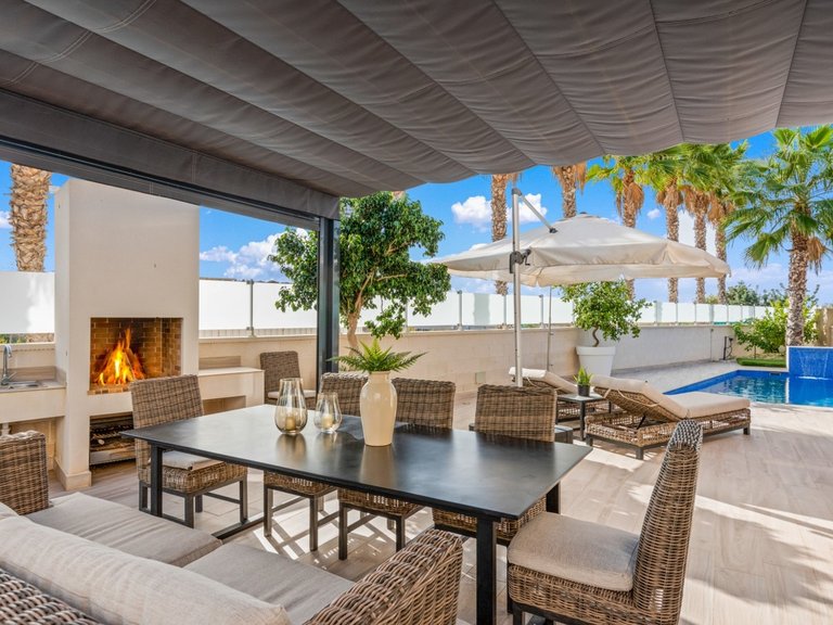 Villa for Sale in Cabo Roig, Alicante 42