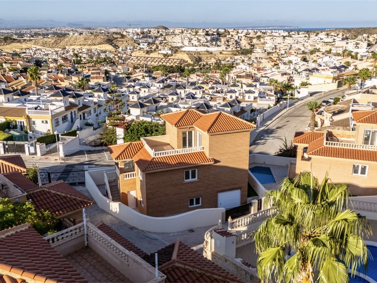 Villa for Sale in Cuidad Quesada, Ciudad Quesada, Alicante 2