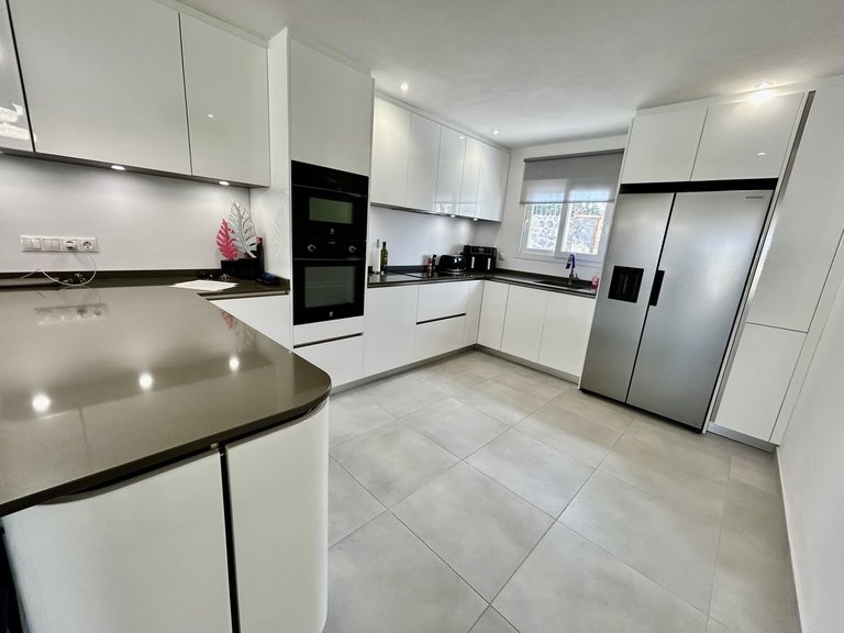 Villa for Sale in Costa Blanca Cabo Roig, Alicante 12