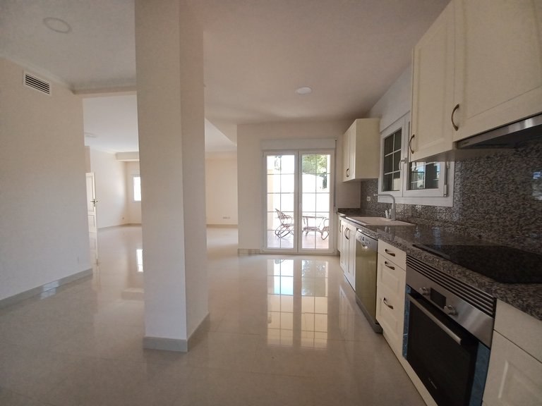 Villa for Sale in Cabo Roig, Alicante 15