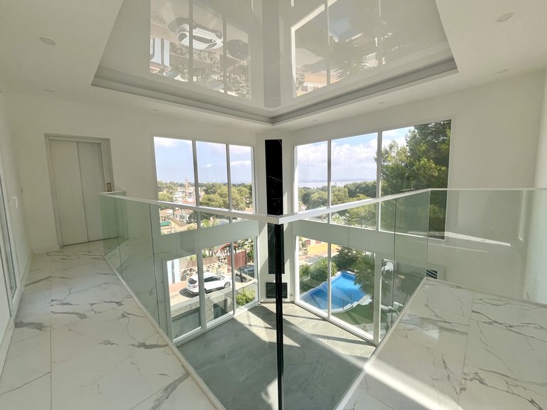 Villa for Sale in Costa Blanca Los Balcones, Alicante 21