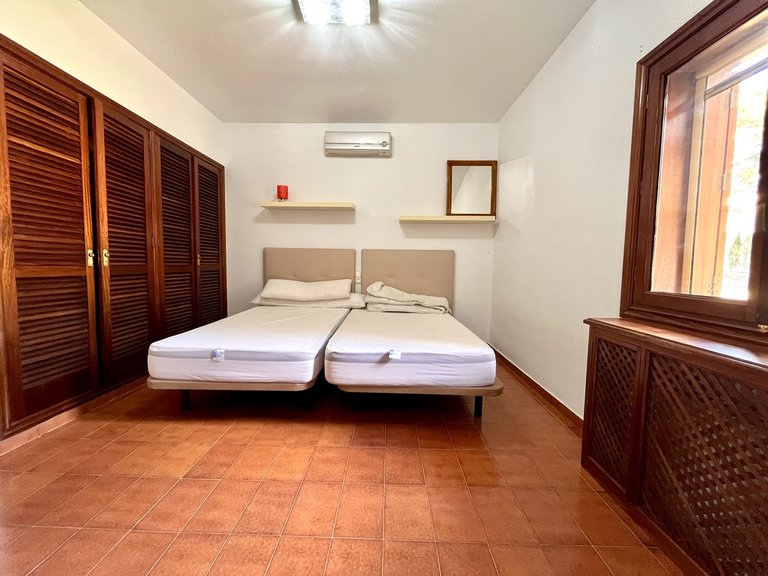 Villa for Sale in La Nucia, Alicante 24