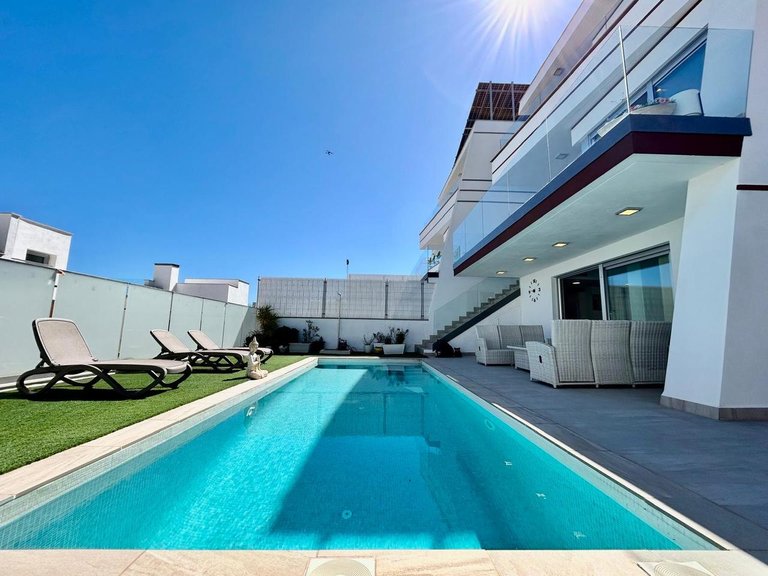 Villa for Sale in Costa Blanca Villamartin, Alicante 3