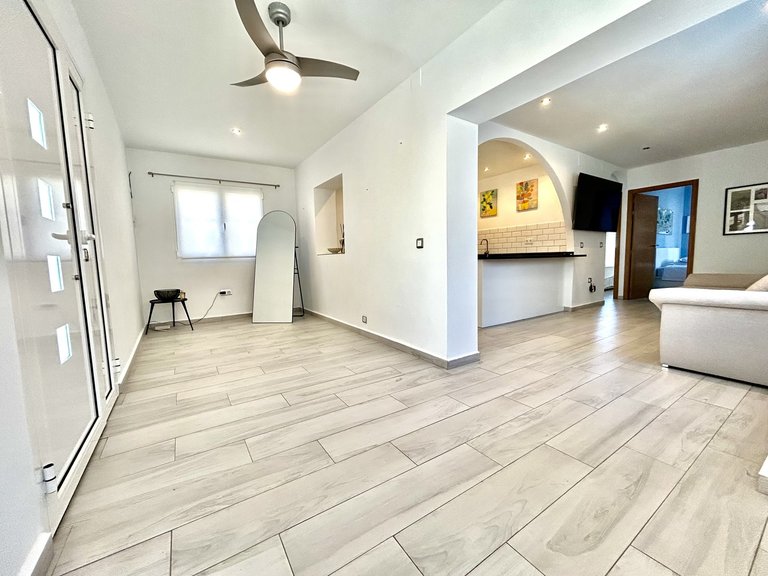 Villa for Sale in Villamartin, Alicante 4