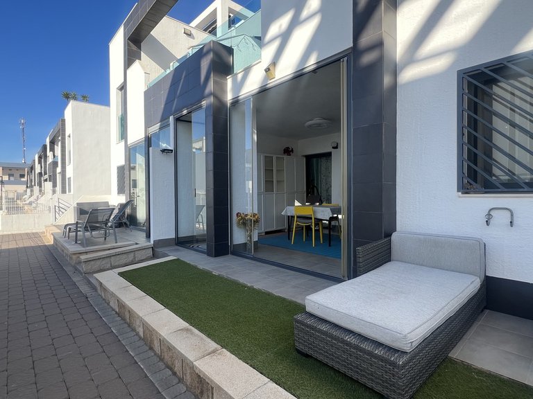 Apartment for Sale in Costa Blanca La Zenia, Alicante 3