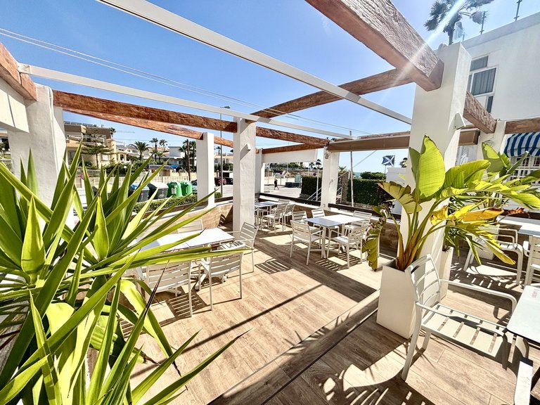 Commercial for Sale in Costa Blanca Cabo Roig, Alicante 23
