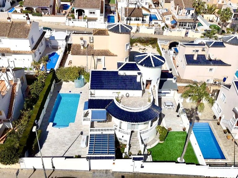 Villa for Sale in Inland Pinar De Campoverde, Alicante 5